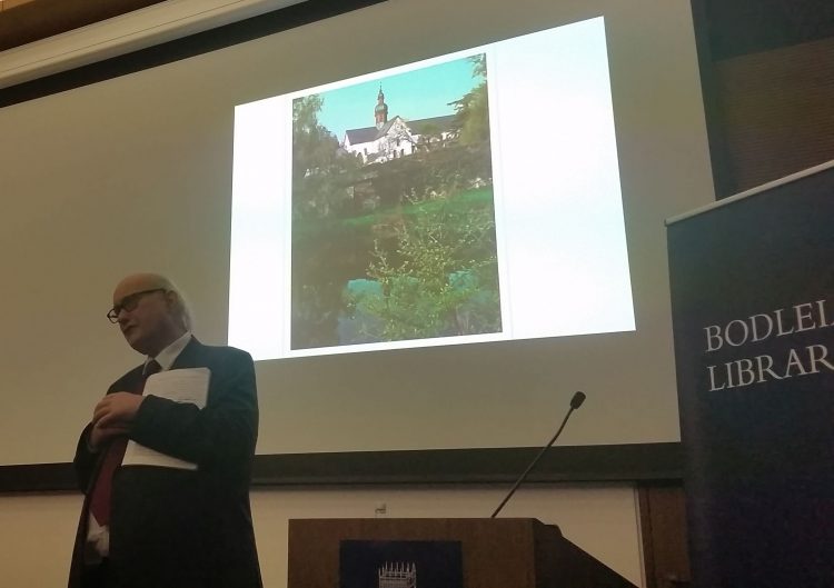 Nigel Palmer giving a talk at the Polonsky digitization launch Prof. Nigel Palmer speaking at the launch